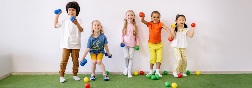 Group play means playing together with siblings and friends 